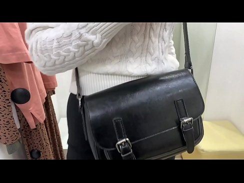 ❤️ Pampublikong masturbesyon ng batang asong si FeralBerry na may dildo sa fitting room ❤ Fucking sa tl.xxx050890.ru ️❤